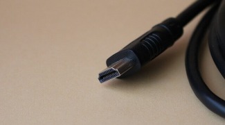 Pe ce conector este cel mai eficient monitorul?